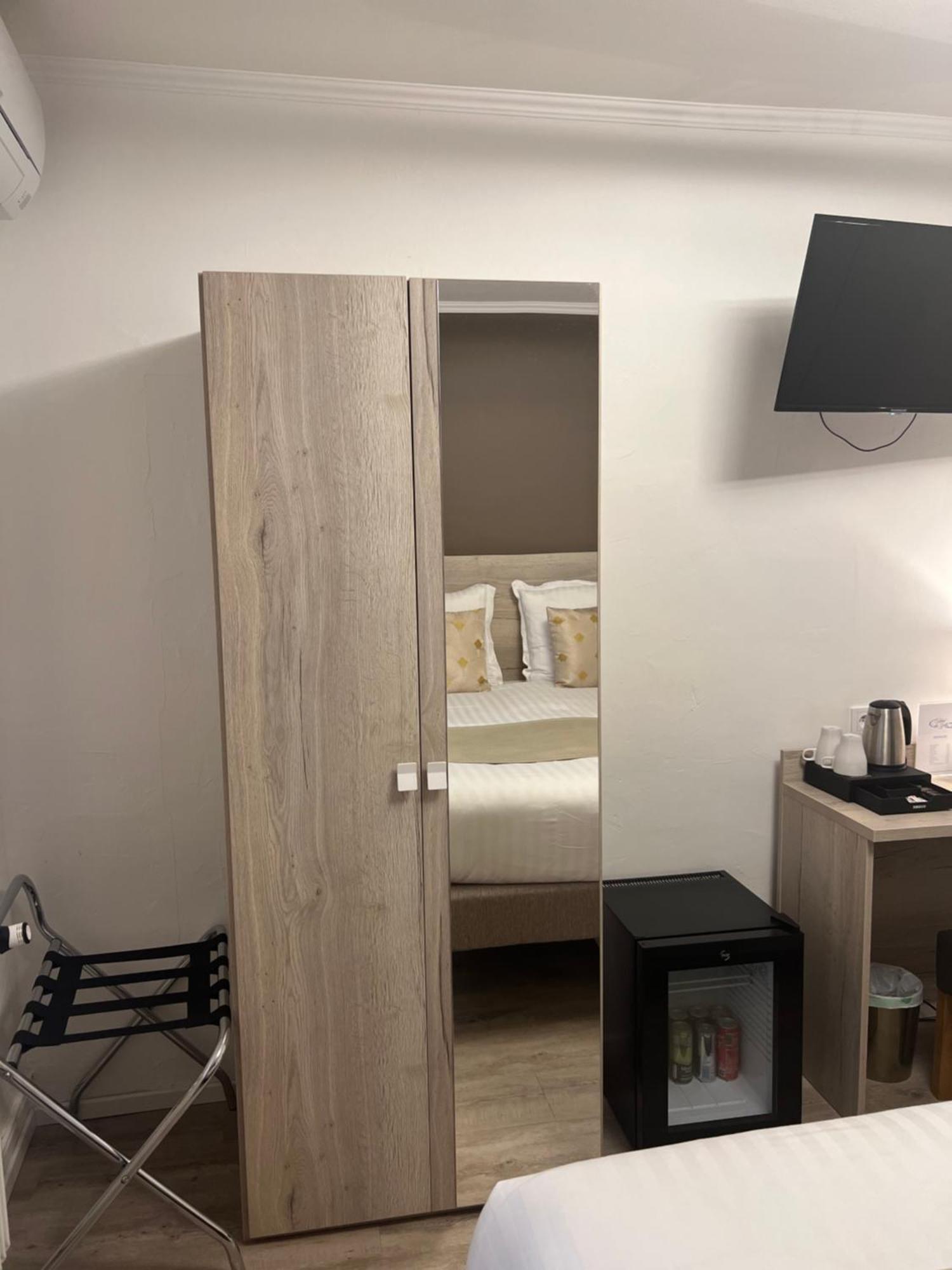 Hotel Du Golfe Sete-Balaruc Экстерьер фото